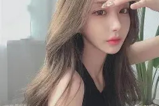 娱乐博主“吃瓜少女张小寒”遭全网封禁背后真相引发热议